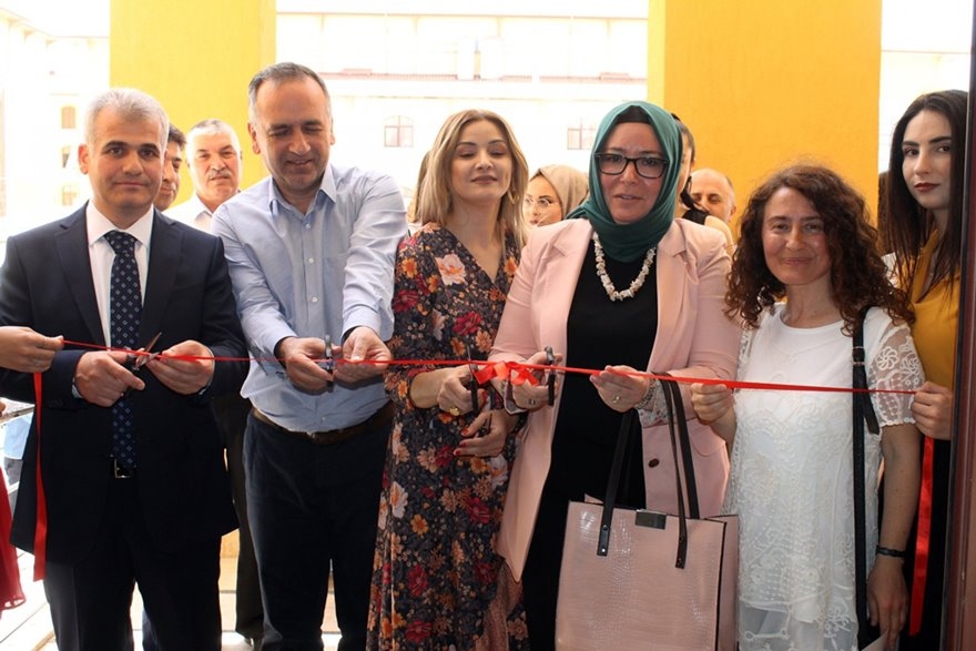 Karaman'da Yetenekli Öğrencilerden Yıl Sonu Sergisi 16