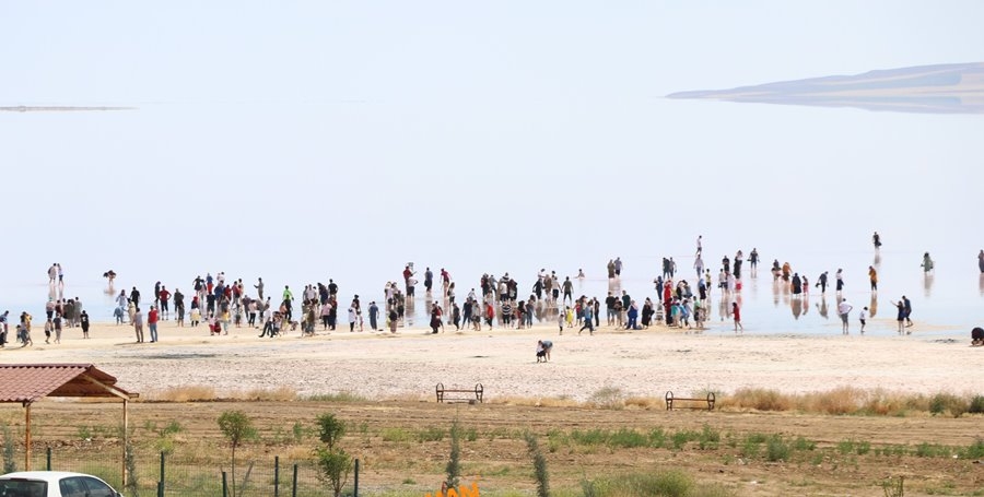 Tuz Gölü Turiste de Yetiyor, Sofralara da 13