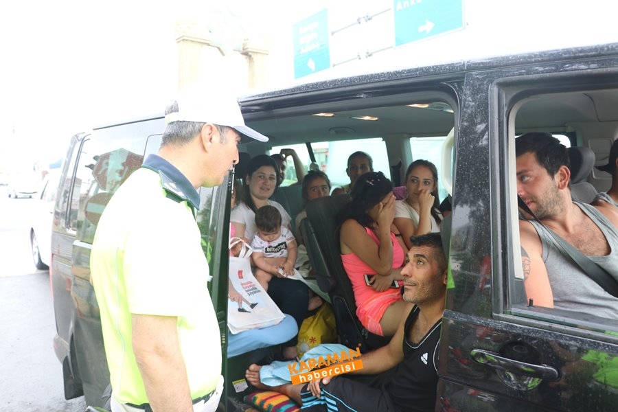 Aksaray Bayram Trafiğini Ölümsüz Atlattı 6