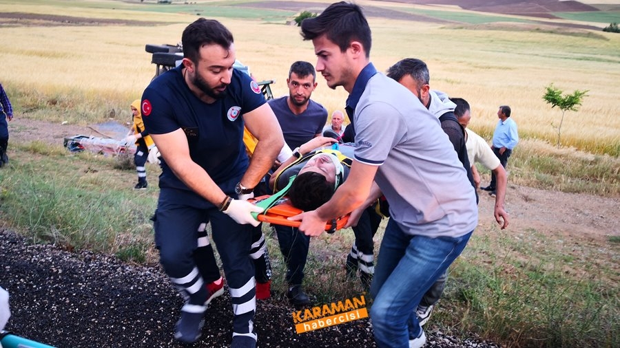 Aksaray'da Kamyonet şarampole devrildi 3