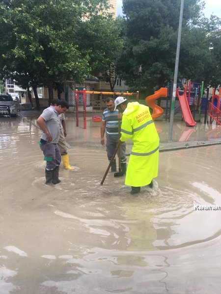 Karaman Belediyesi Su Baskını Mesaisinde 20