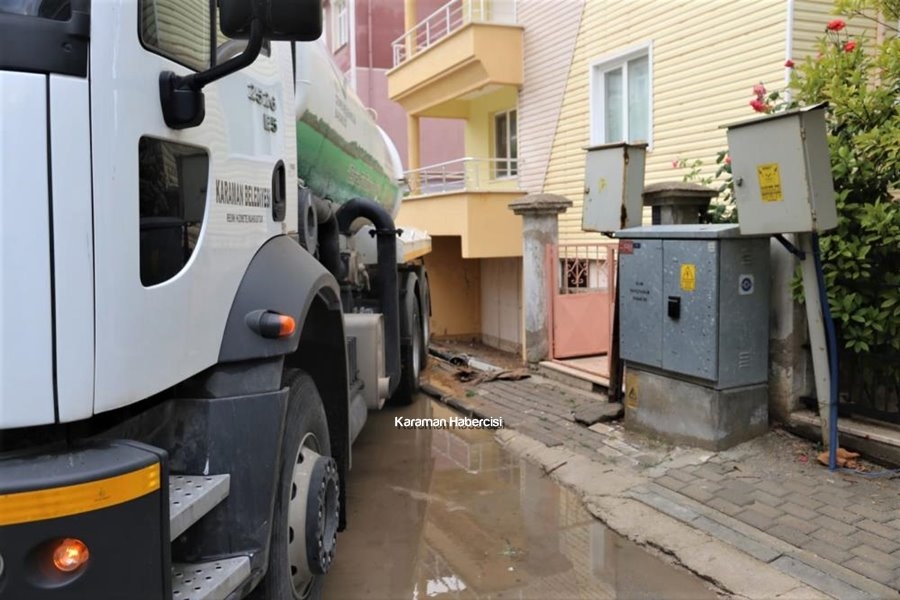 Karaman Belediyesi Su Baskını Mesaisinde 4