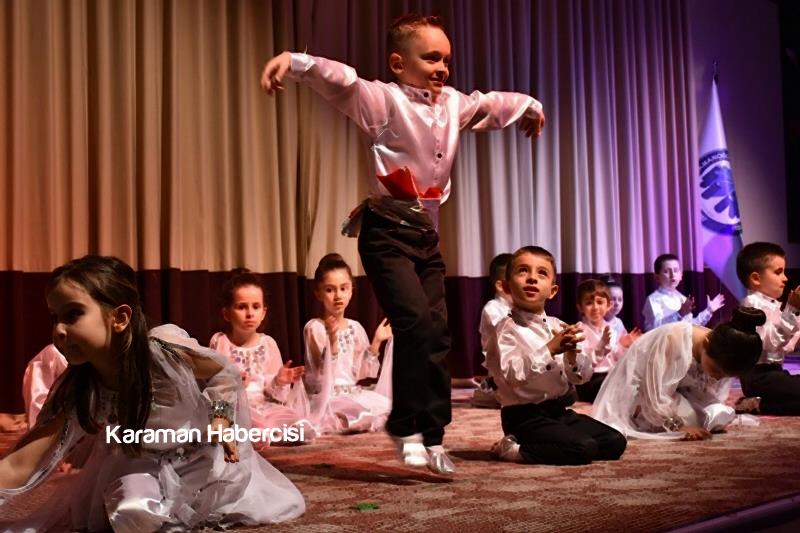 Minik Öğrencilerden Yılsonuna Özel Şenlik 15