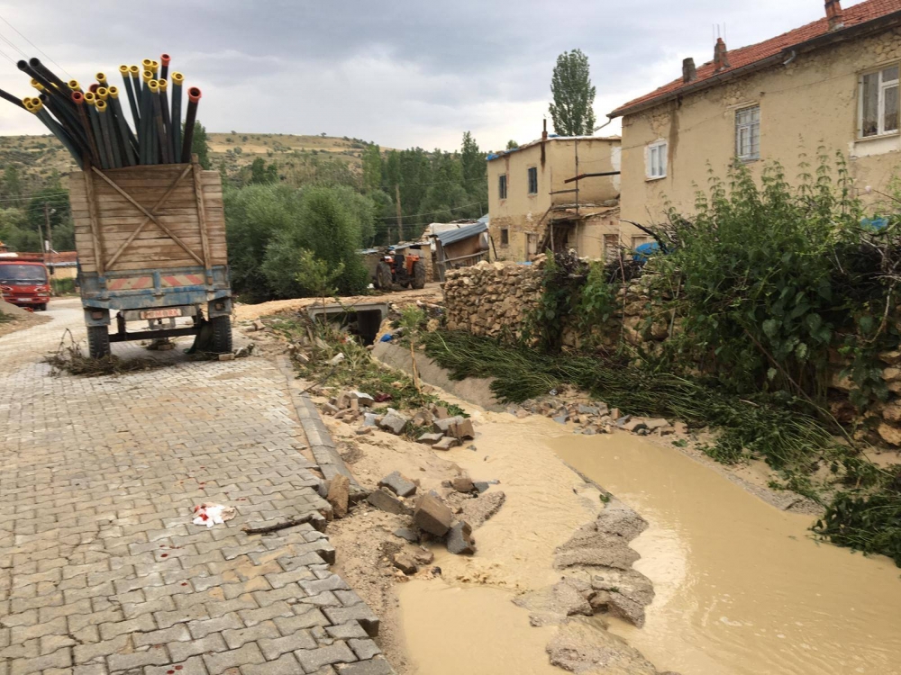 Akpınar’da Sel Görüntüleri Korkuttu 5
