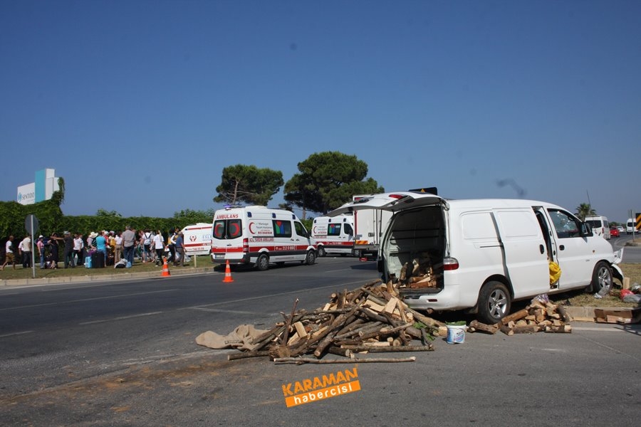 Antalya’da Trafik Kazası: 4’ü Turist 9 Yaralı 6