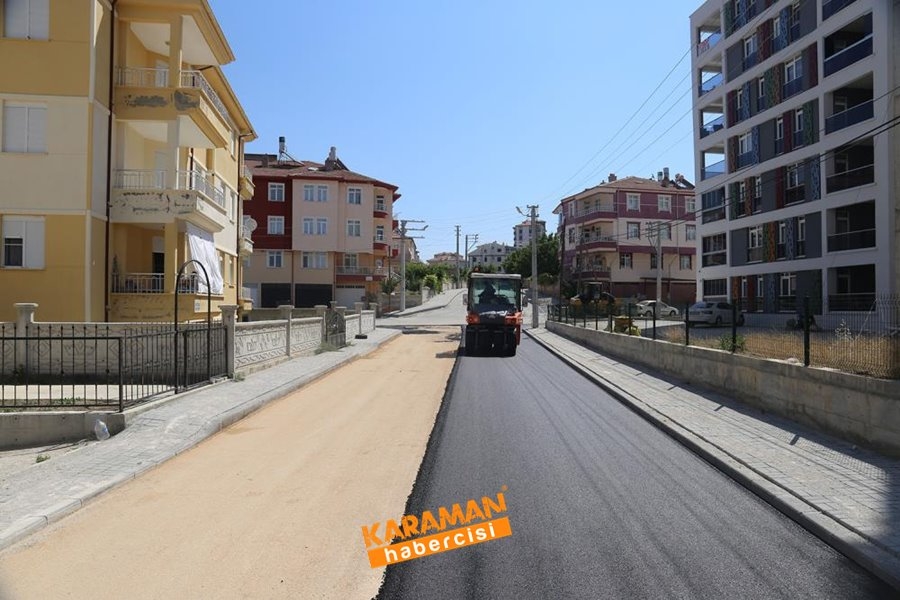 Karamanoğlu Mehmet Bey Mahallesinde Asfalt Çalışmaları 1