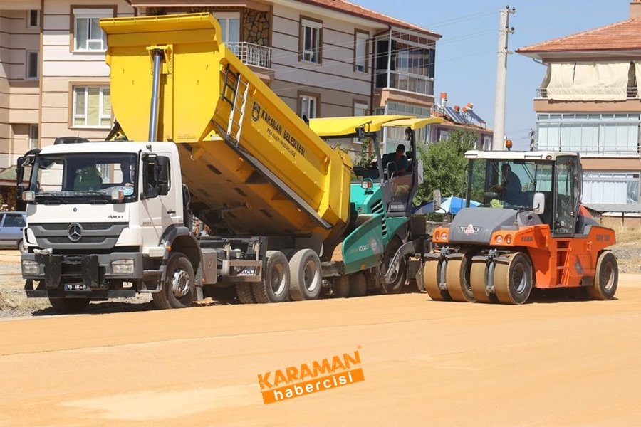 Karamanoğlu Mehmet Bey Mahallesinde Asfalt Çalışmaları 5