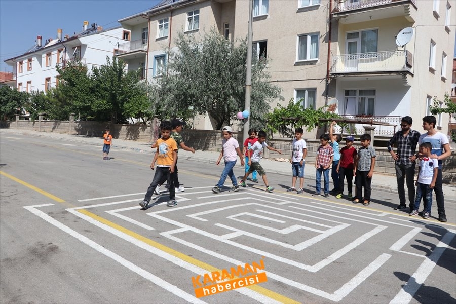Karaman Emniyeti Çocuklar İçin Sokaklarda 3
