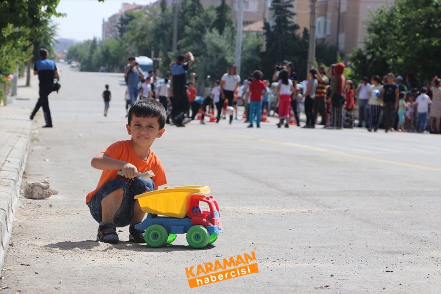 Karaman Emniyeti Çocuklar İçin Sokaklarda 7