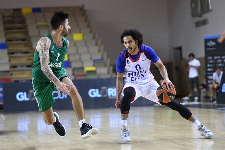 Basketbol: Gloria Kupası 10