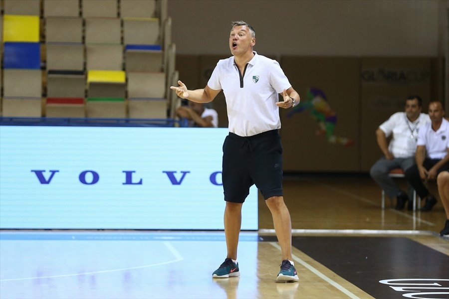 Basketbol: Gloria Kupası 14