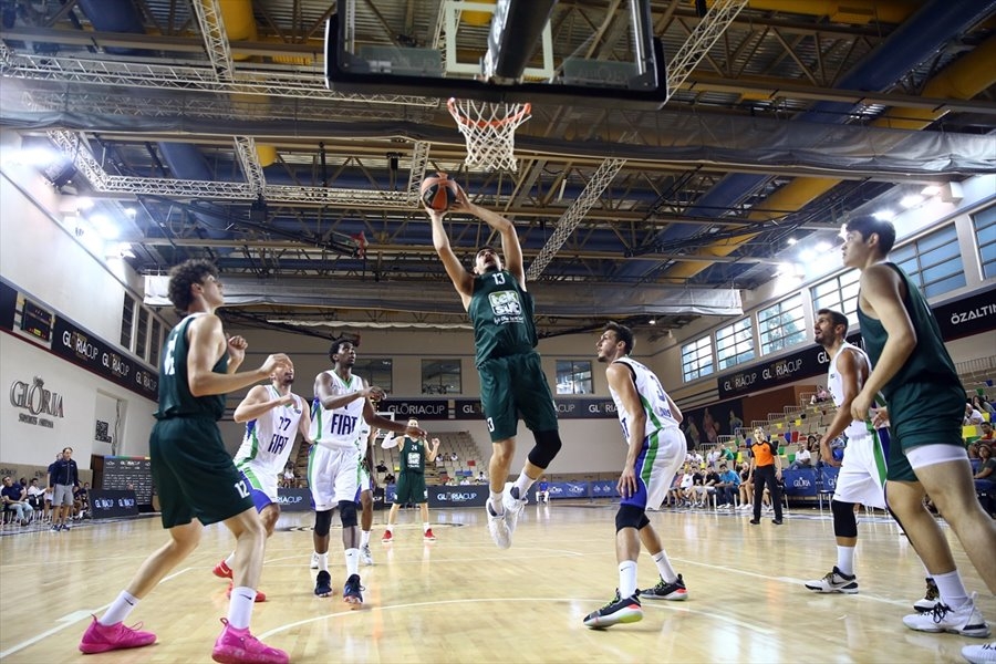 Basketbol: Gloria Kupası 18