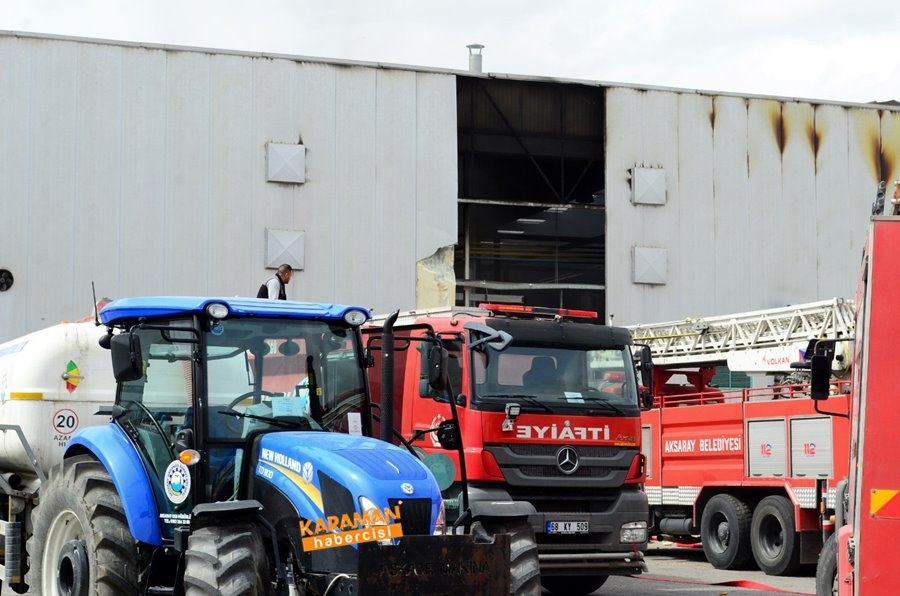 Aksaray'da Fabrika Yangını 1