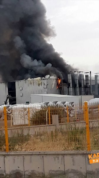 Aksaray'da Fabrika Yangını 15