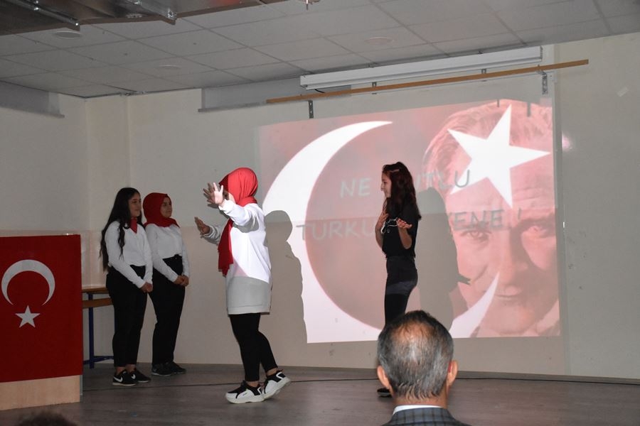 Kurtuluş Mücadelesinin Kadın Kahramanlarını Unutmadılar 18