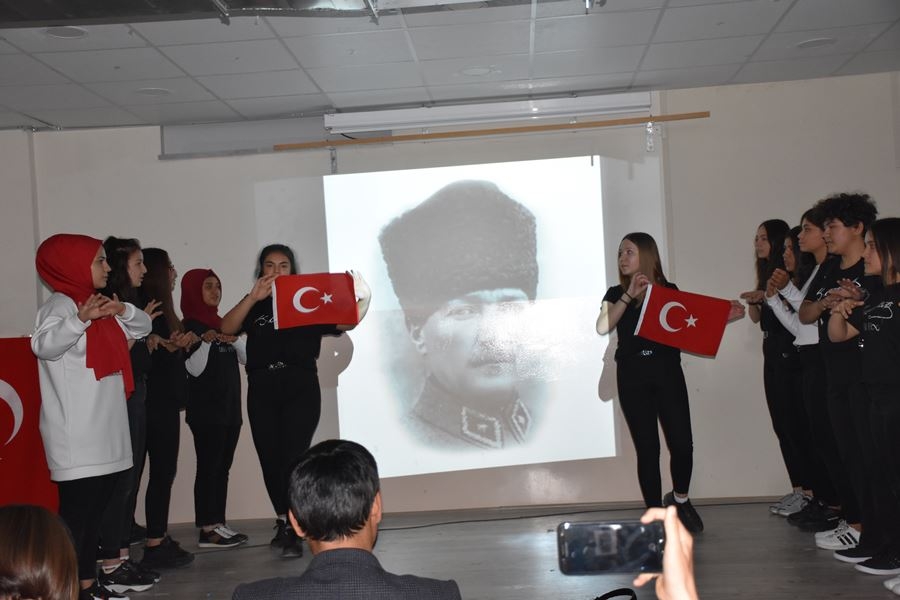 Kurtuluş Mücadelesinin Kadın Kahramanlarını Unutmadılar 20