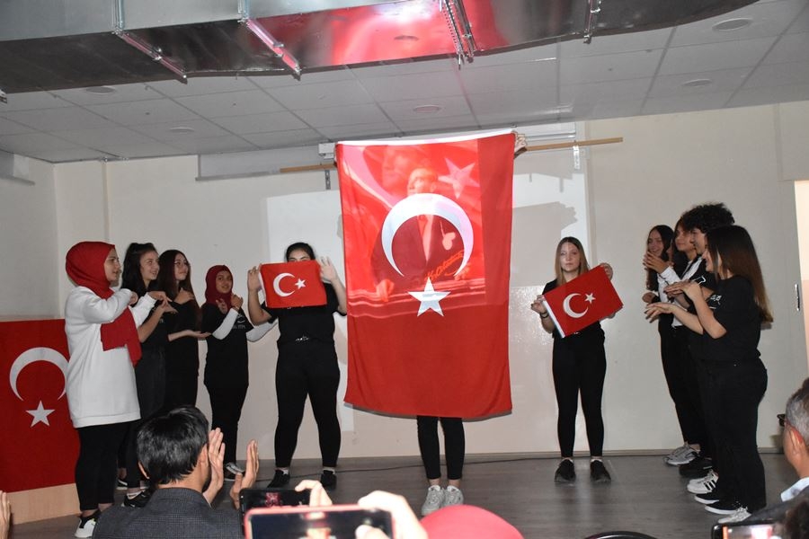 Kurtuluş Mücadelesinin Kadın Kahramanlarını Unutmadılar 21