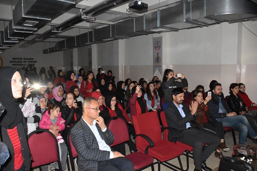 Kurtuluş Mücadelesinin Kadın Kahramanlarını Unutmadılar 23