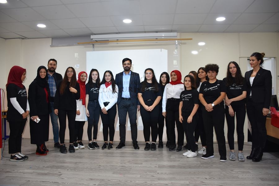 Kurtuluş Mücadelesinin Kadın Kahramanlarını Unutmadılar 25