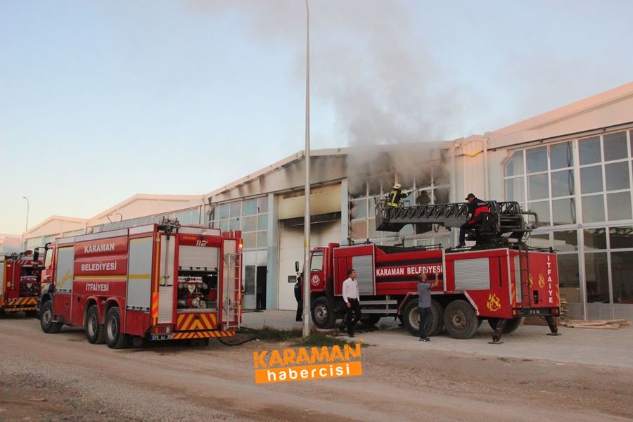 Karaman'da Depo Yangını 7