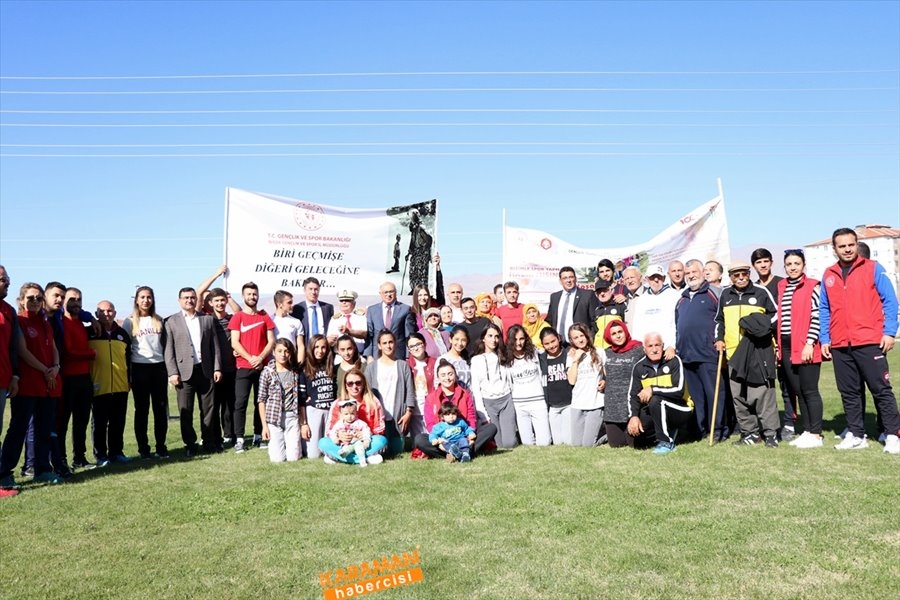 Huzurevi sakinleri geleneksel oyunlarla eğlendi 8