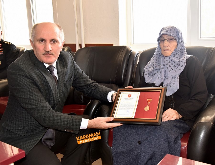 Hayırsever Vatandaşımıza Altın Madalya ve Beratı Tevcih Edildi 2