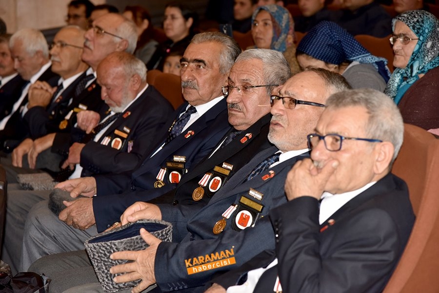 Kıbrıs Barış Harekâtına Katılan Gazilerimize Milli Mücadele Madalya Ve B 13