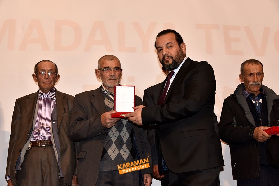 Kıbrıs Barış Harekâtına Katılan Gazilerimize Milli Mücadele Madalya Ve B 8