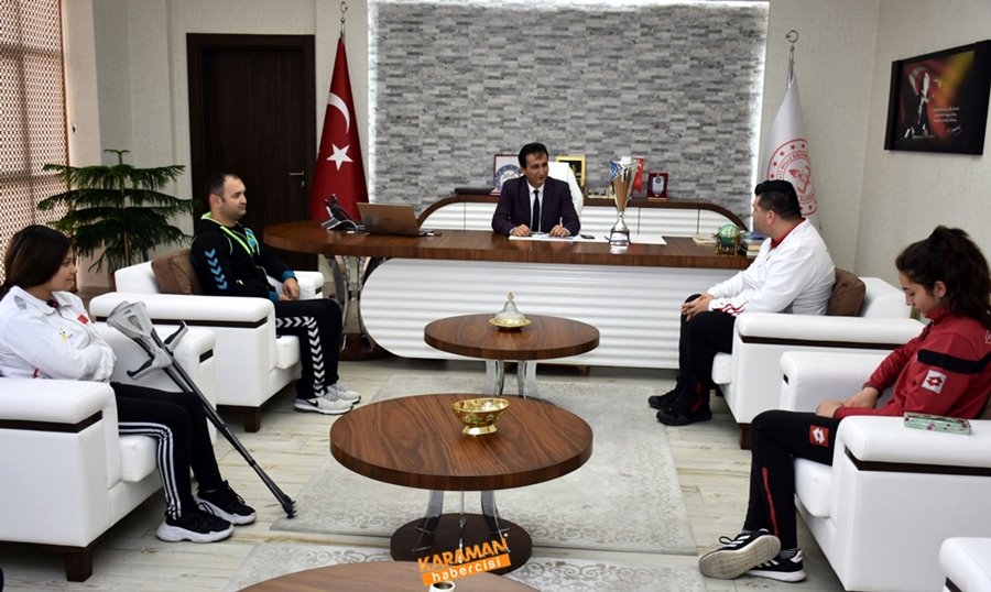 İtalya'da Tarih Yazan Başarılı Sporcular İl Müdürü Mehmet Çalışkan'ı Ziy 3