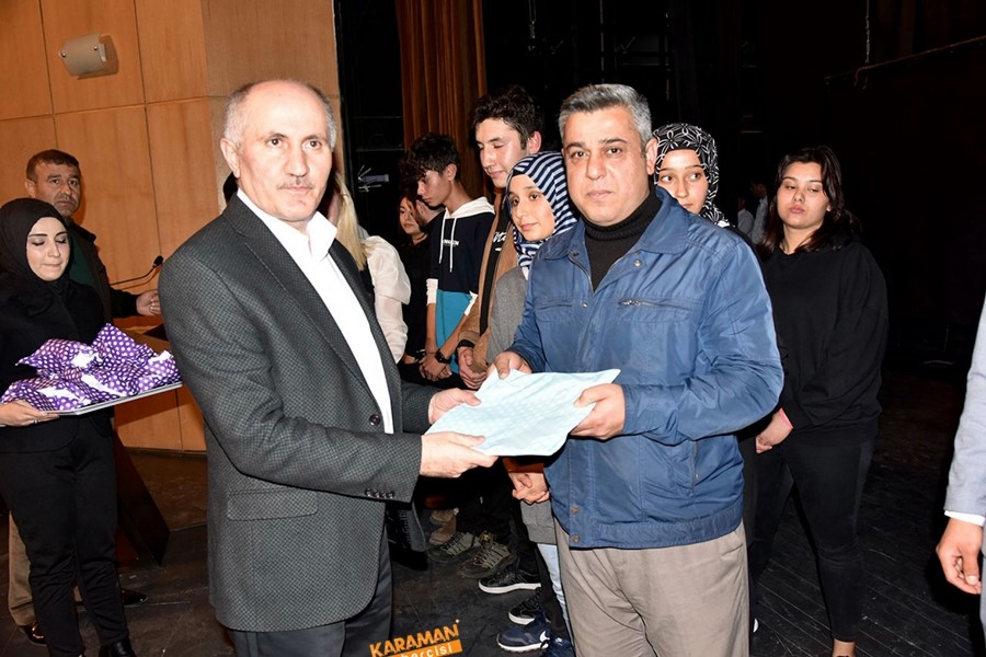 Özel Eğitim Meslek Okulu sahne programıyla göz doldurdu 6