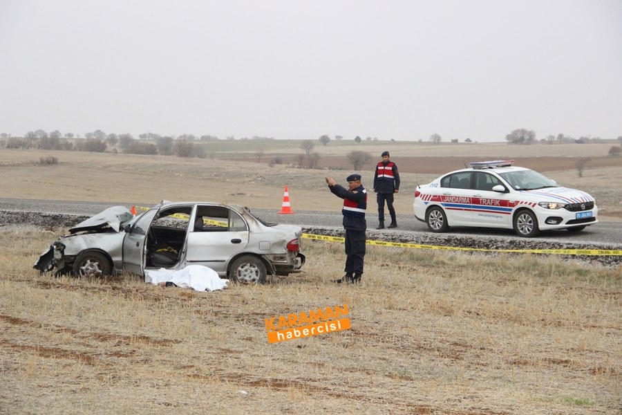 Karaman'da Trafik Kazası : 1 Ölü 1 Yaralı 9