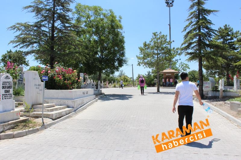 Karaman'da,Bayram Öncesi Mezarlık Ziyareti 15