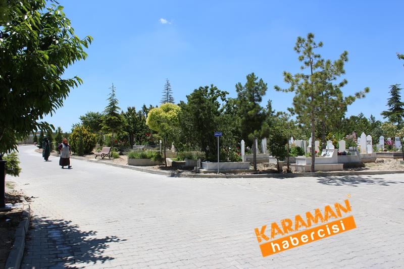 Karaman'da,Bayram Öncesi Mezarlık Ziyareti 17