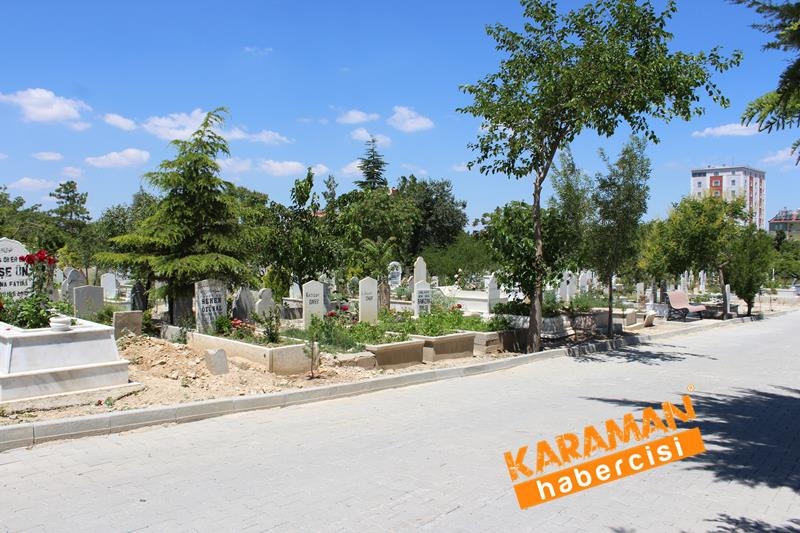 Karaman'da,Bayram Öncesi Mezarlık Ziyareti 27
