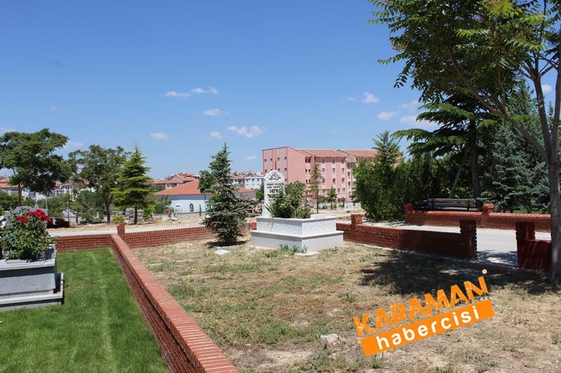 Karaman'da,Bayram Öncesi Mezarlık Ziyareti 3