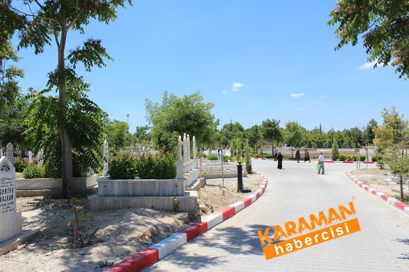 Karaman'da,Bayram Öncesi Mezarlık Ziyareti 35