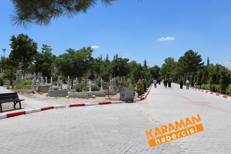 Karaman'da,Bayram Öncesi Mezarlık Ziyareti 36