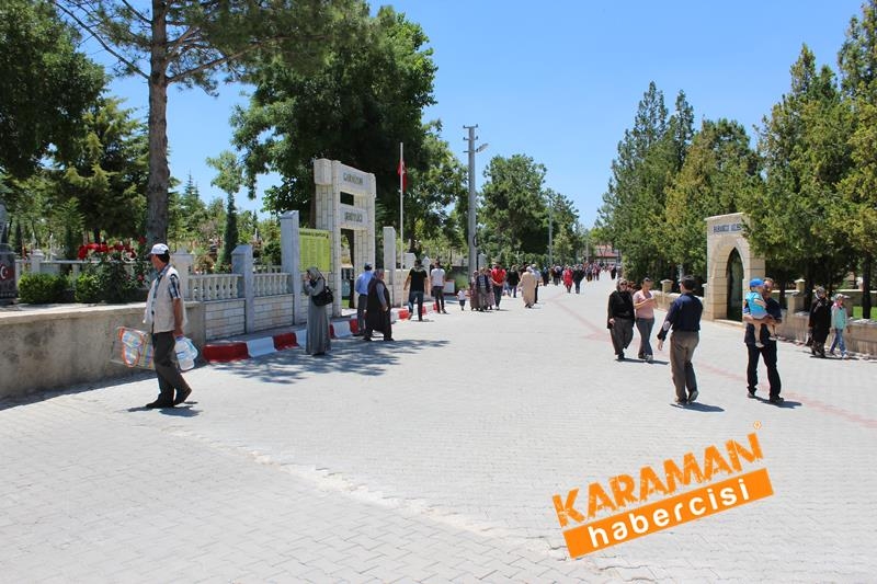 Karaman'da,Bayram Öncesi Mezarlık Ziyareti 43