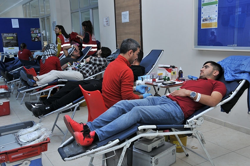 KMÜ'de Kan Bağışı Ve Kök Hücre Kampanyası 7