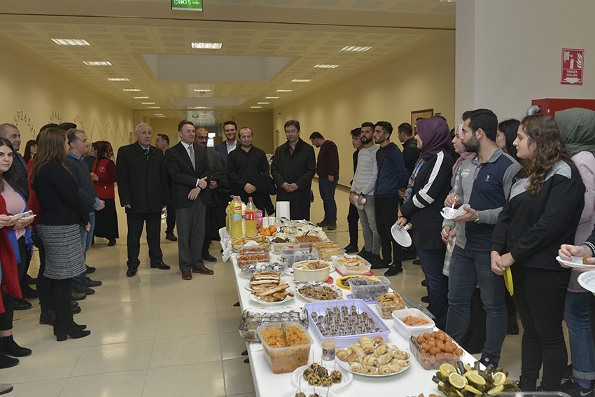 KMÜ Öğrencilerinin Yerli Malı Haftası Kutlaması 8