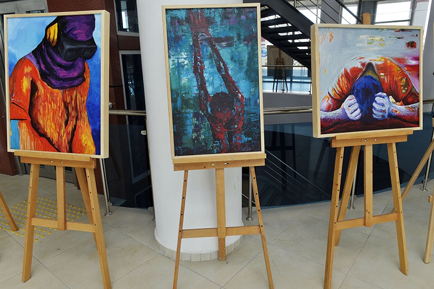 KMÜ'de Sergi İle Hak İhlallerine Dikkat Çekildi 12