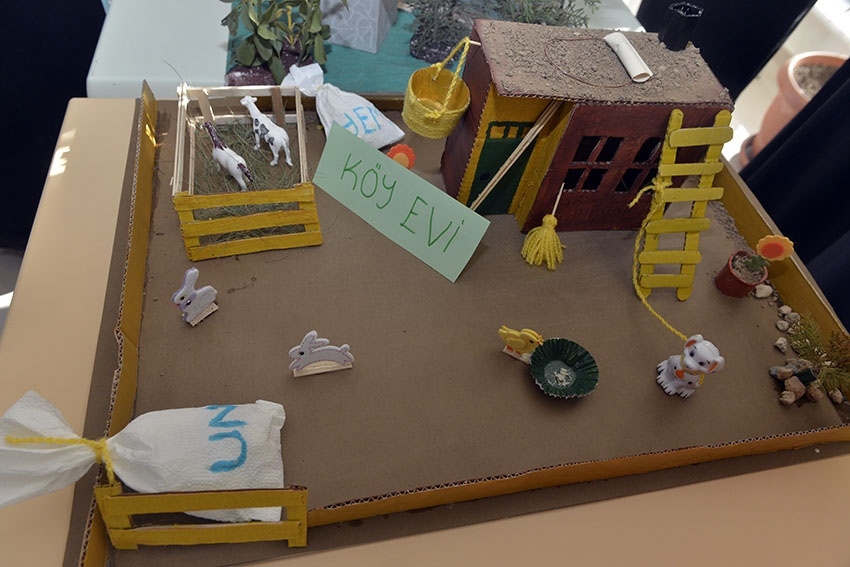 KMÜ İslami İlimler Fakültesi Öğrencilerinden El Sanatları Sergisi 10