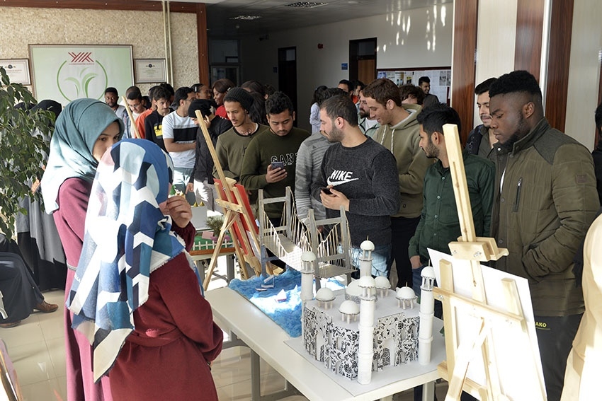 KMÜ İslami İlimler Fakültesi Öğrencilerinden El Sanatları Sergisi 15