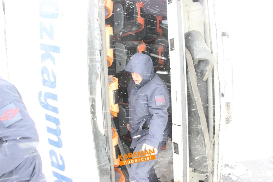 Karaman’da Yolcu Otobüsü Devrildi: 25 Yaralı 8