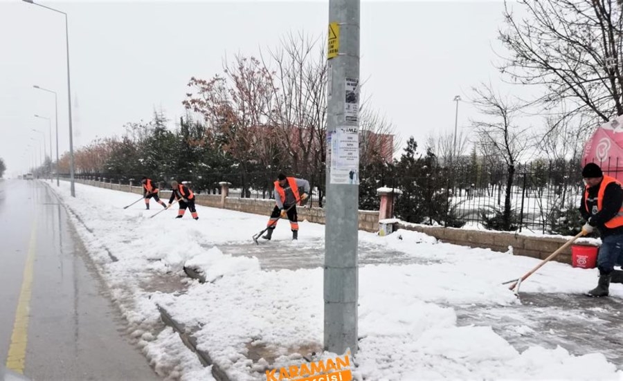 Karaman'da Belediye Ekiplerinin Yoğun Mesaisi 8