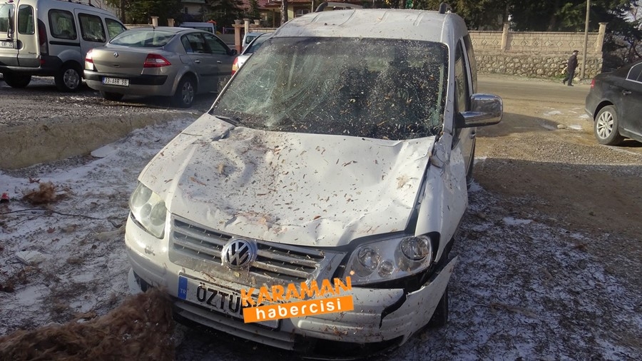 Çatılar Kağıt Gibi Uçtu 6