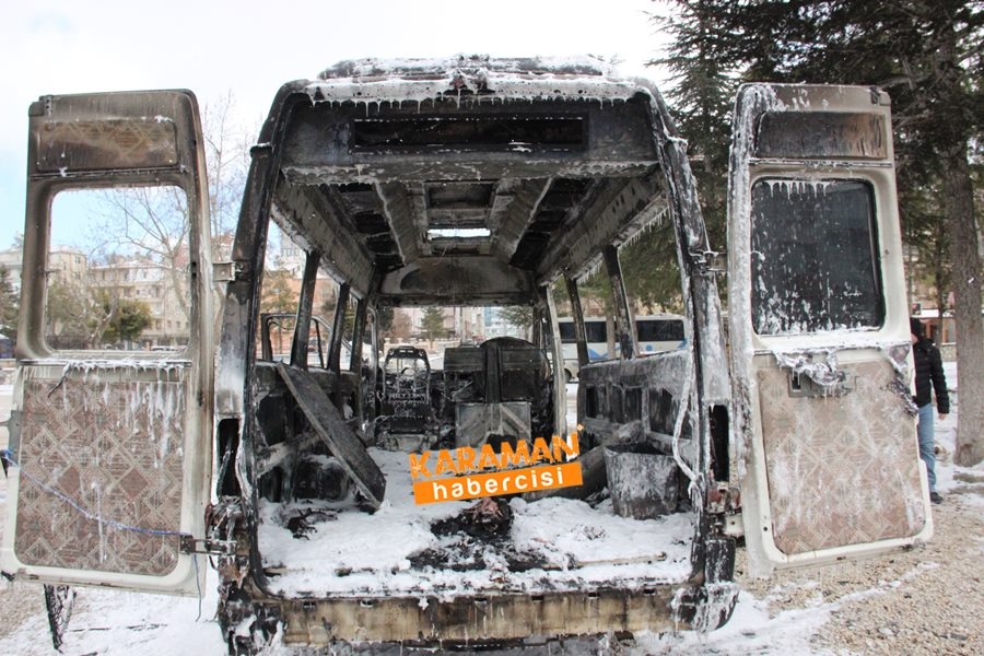 Karaman'da Araç Yangını 11