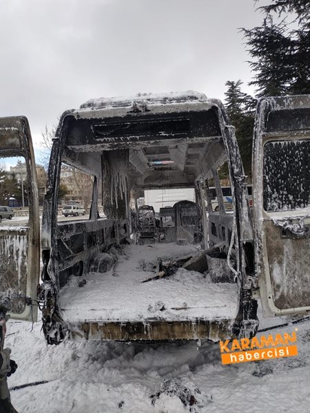 Karaman'da Araç Yangını 8