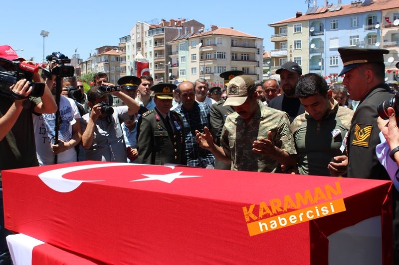 Karamanlı Şehidi Binlerce Kişi Uğurladı 100