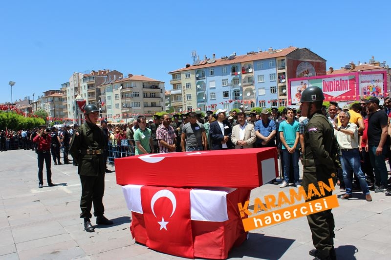 Karamanlı Şehidi Binlerce Kişi Uğurladı 110